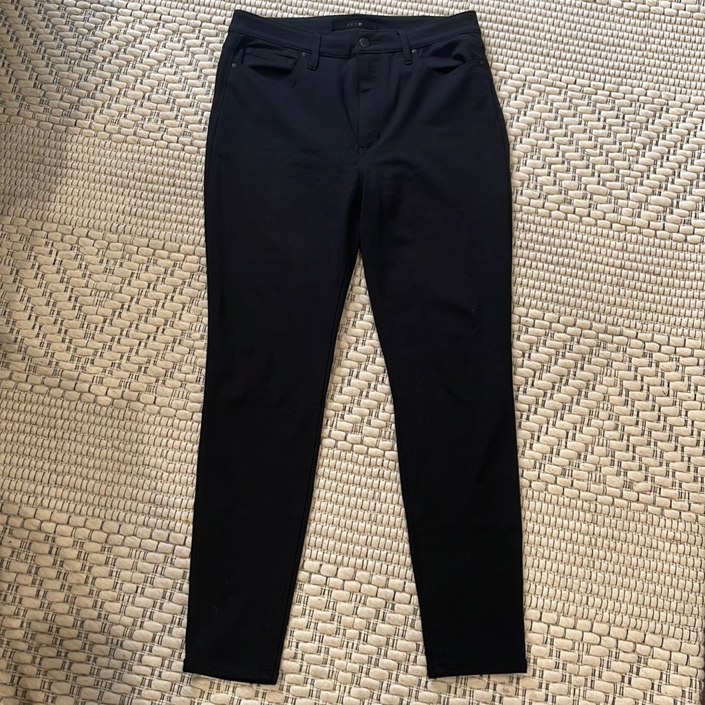 Joe’s Black Barely Worn Skinny Pants